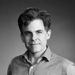 Dr David Hanson